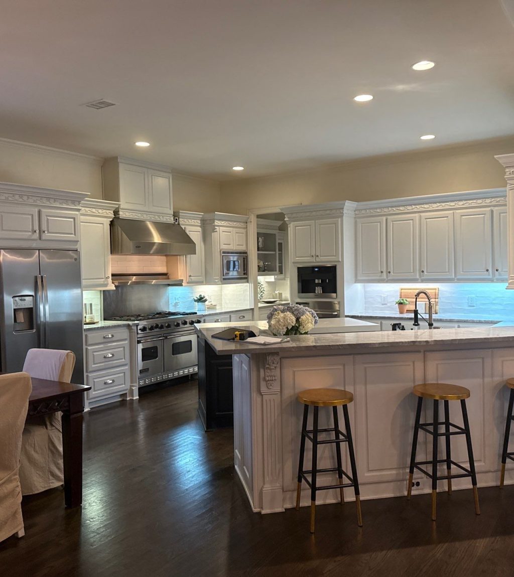 kitchen cabinet